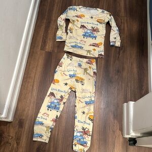 Little Blue Truck pajama set - 3T - Preloved
